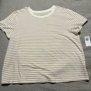 Old Navy women’s striped tee.